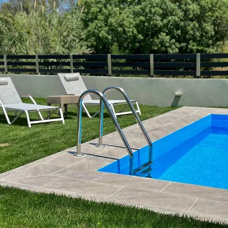 Villa Rose Ground Floor - Private Swimming Pool Garden *